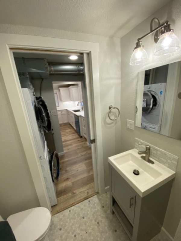 21255 Willamette Dr – photo 5