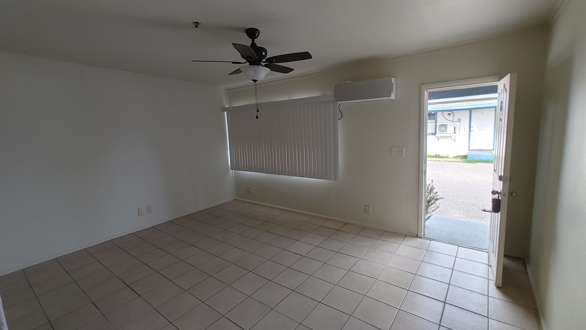 2203 S 1st Ave unit 8 – photo 2