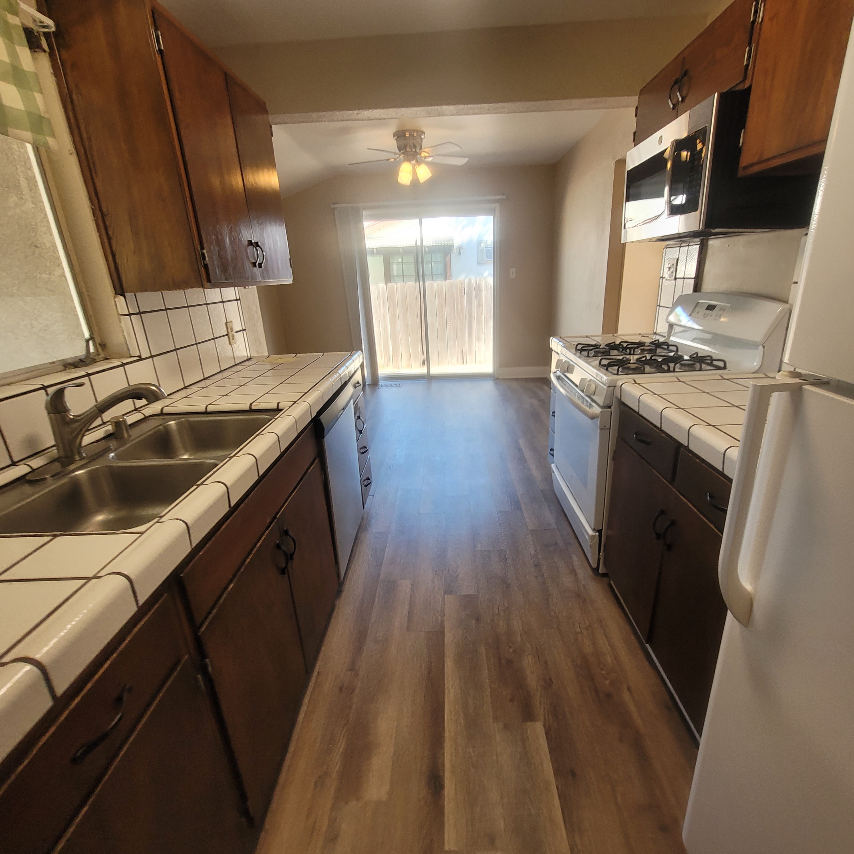 3012 Elmwood Ave – photo 3