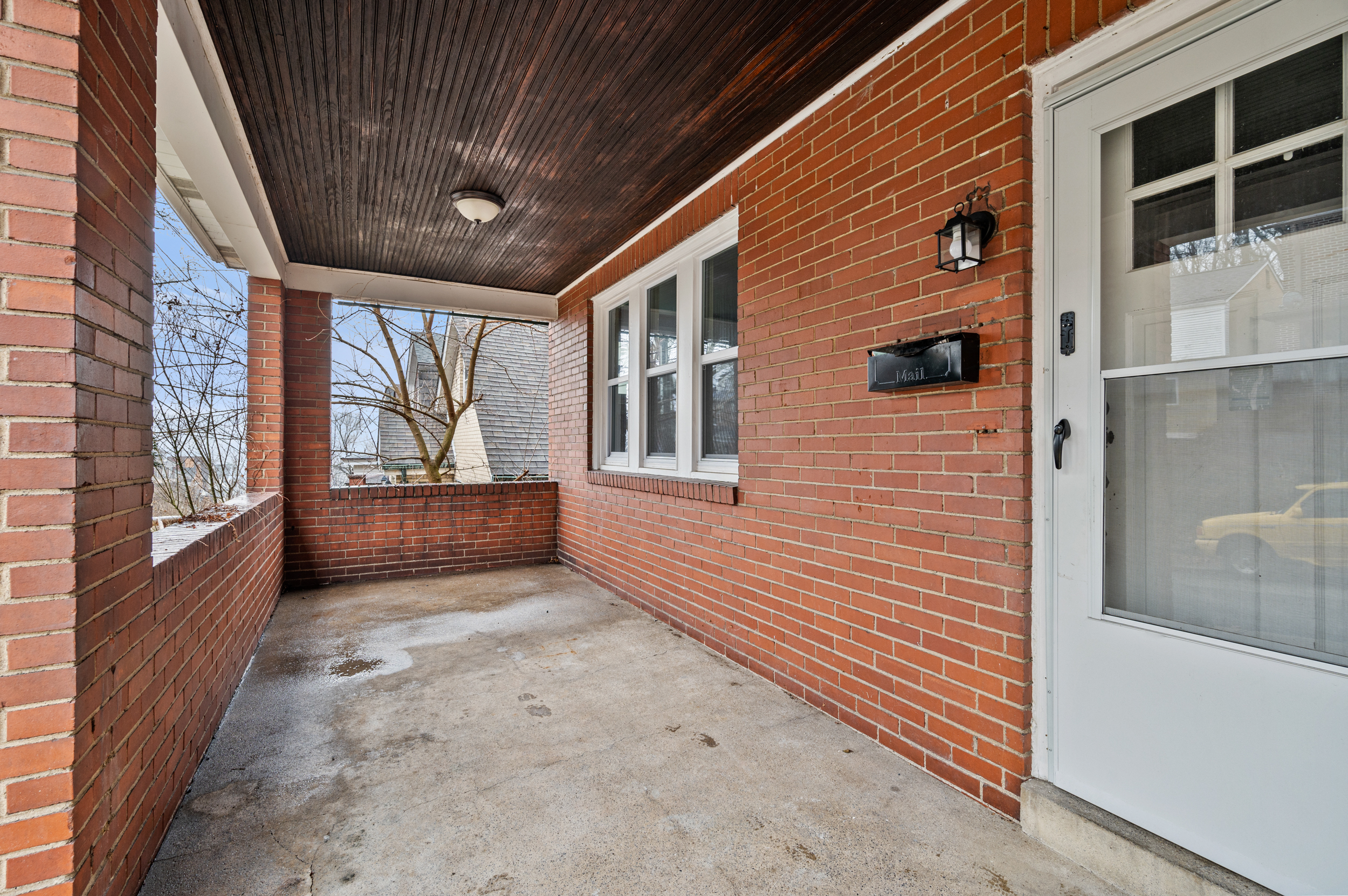 139 Sumner Ave – photo 3