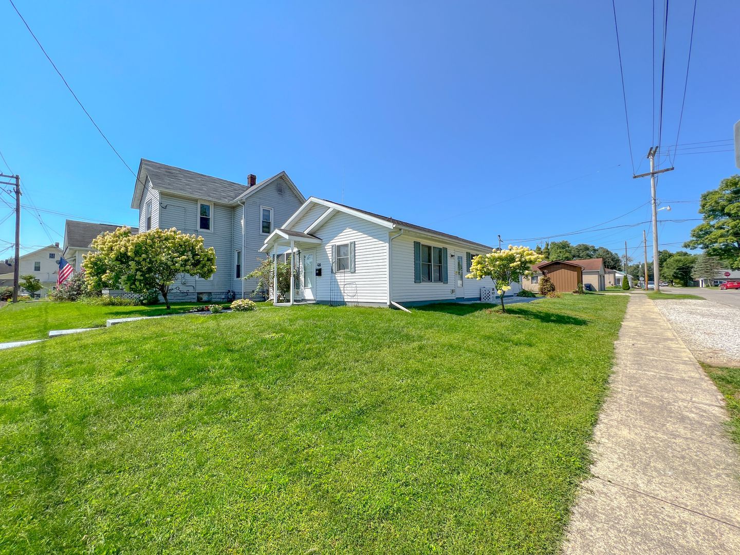 681 Maple Ave – photo 4