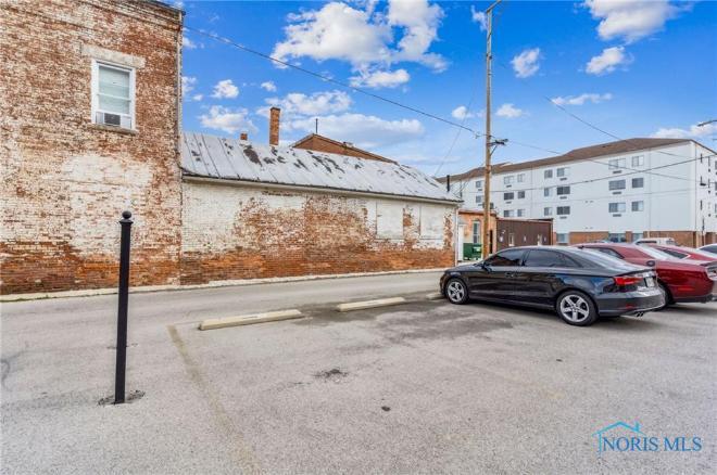 235 S Main St – photo 4