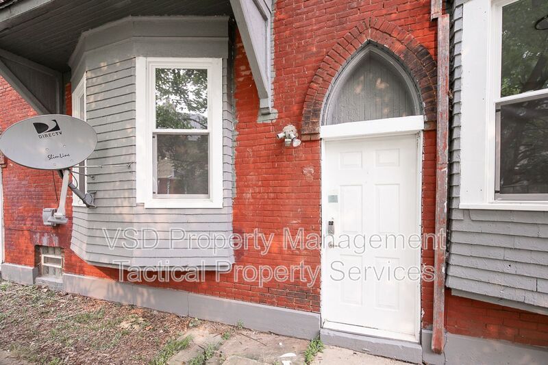9911 Olivet Ave unit # 2 – photo 3
