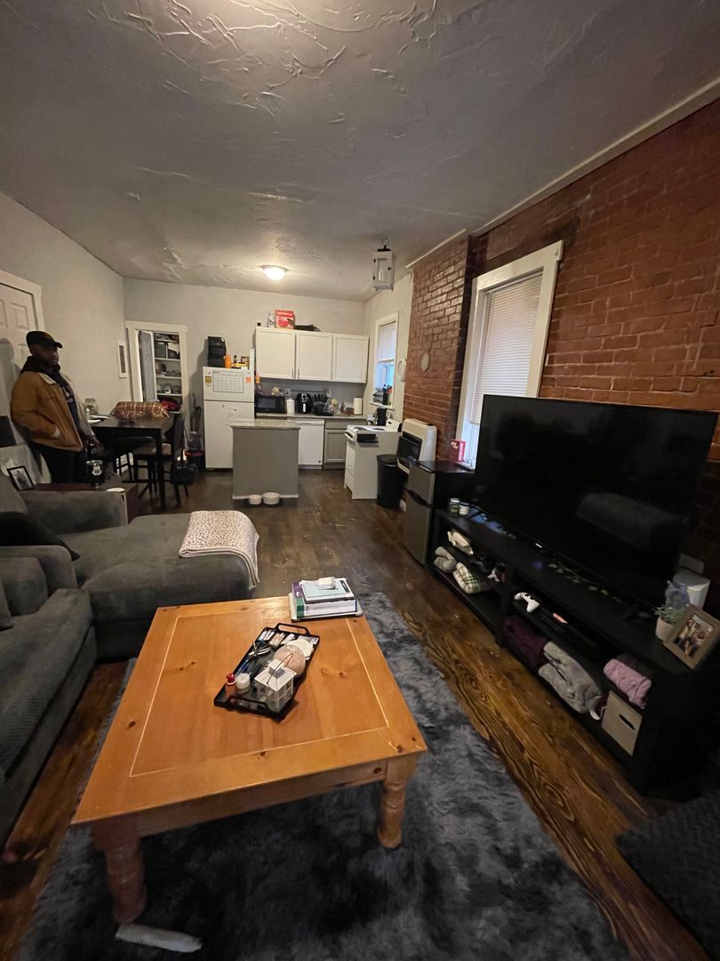 225 S Millvale Ave unit #2 – photo 1