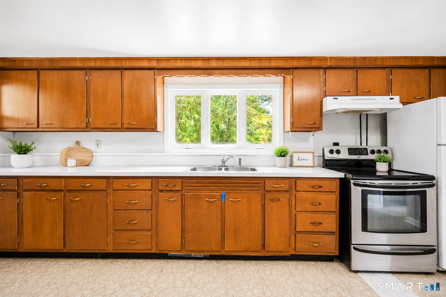 677 Woodtick Rd – photo 4