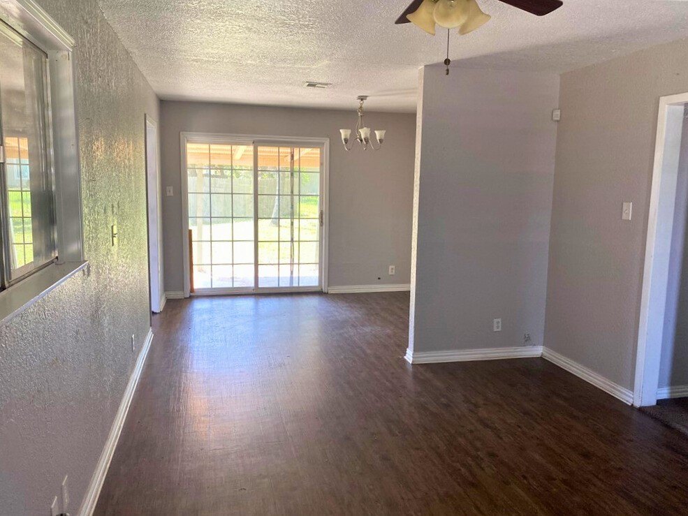 1233 Baywood Ln – photo 4