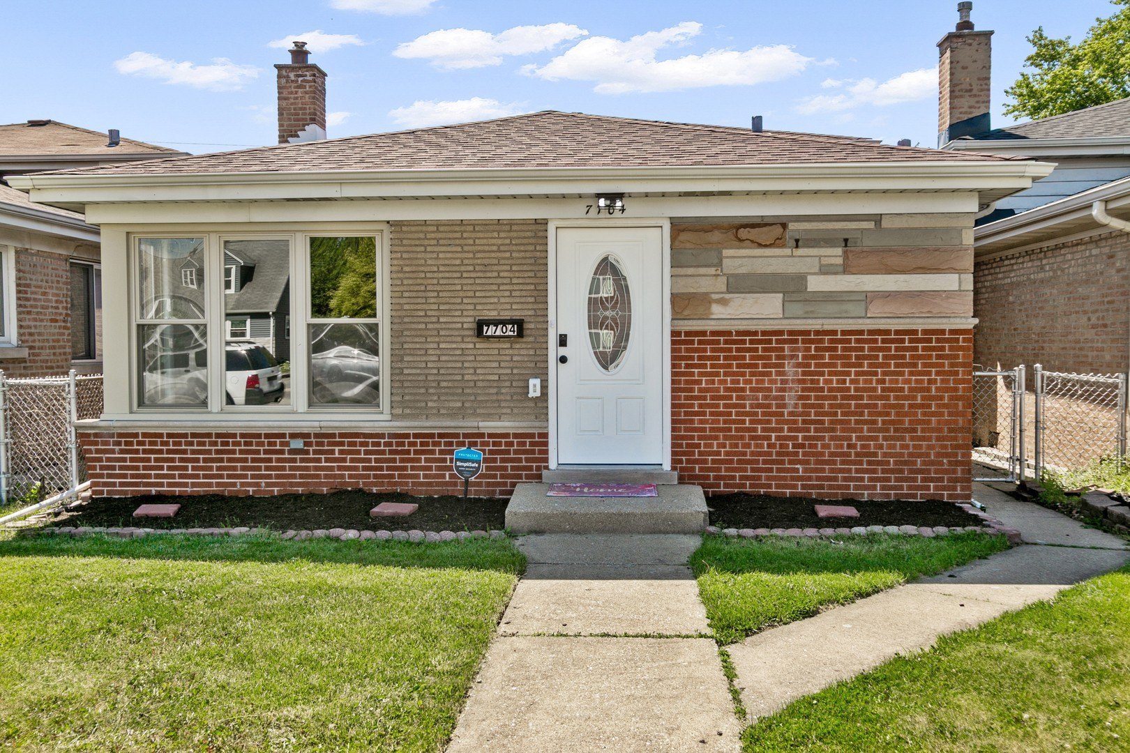 7704 McVicker Ave – photo 1