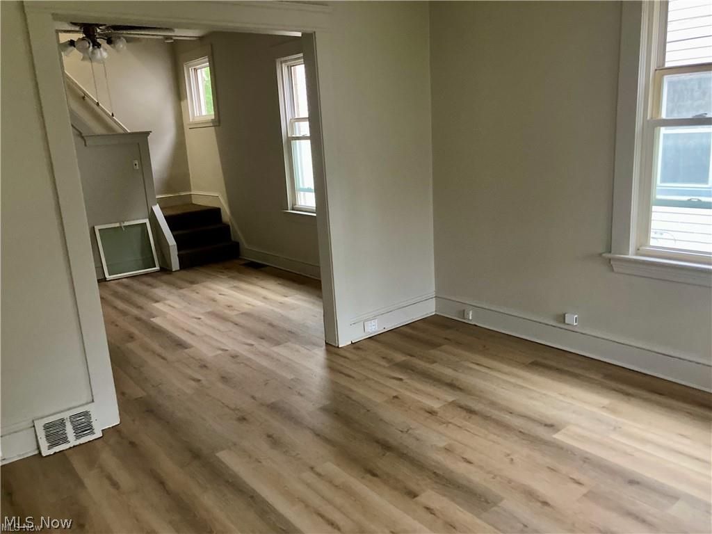 4302 Woburn Ave – photo 5