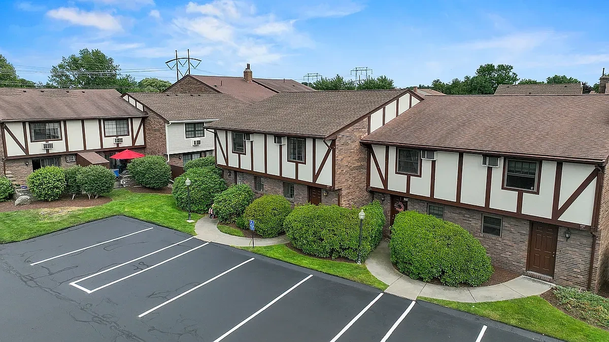 Tudor Glen Village – photo 5