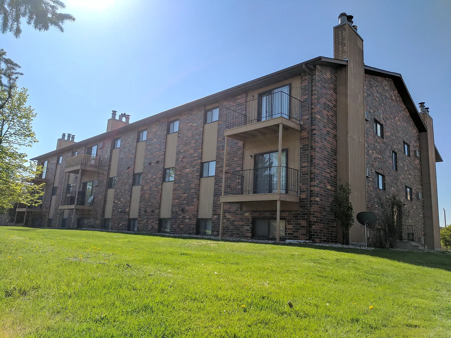 Autumn Brook Apartments – photo 3
