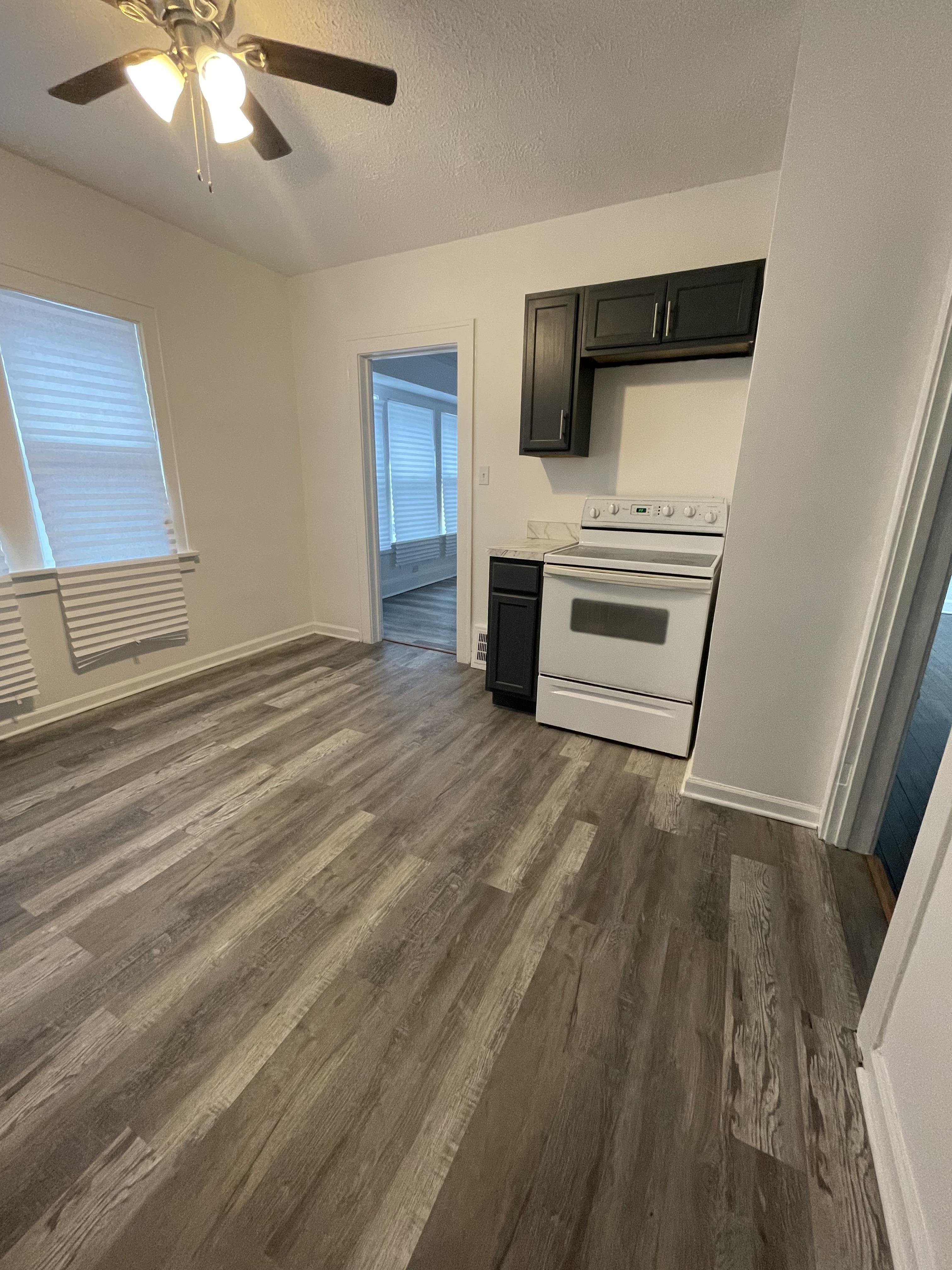 3716 E 153rd St unit 1 – photo 3
