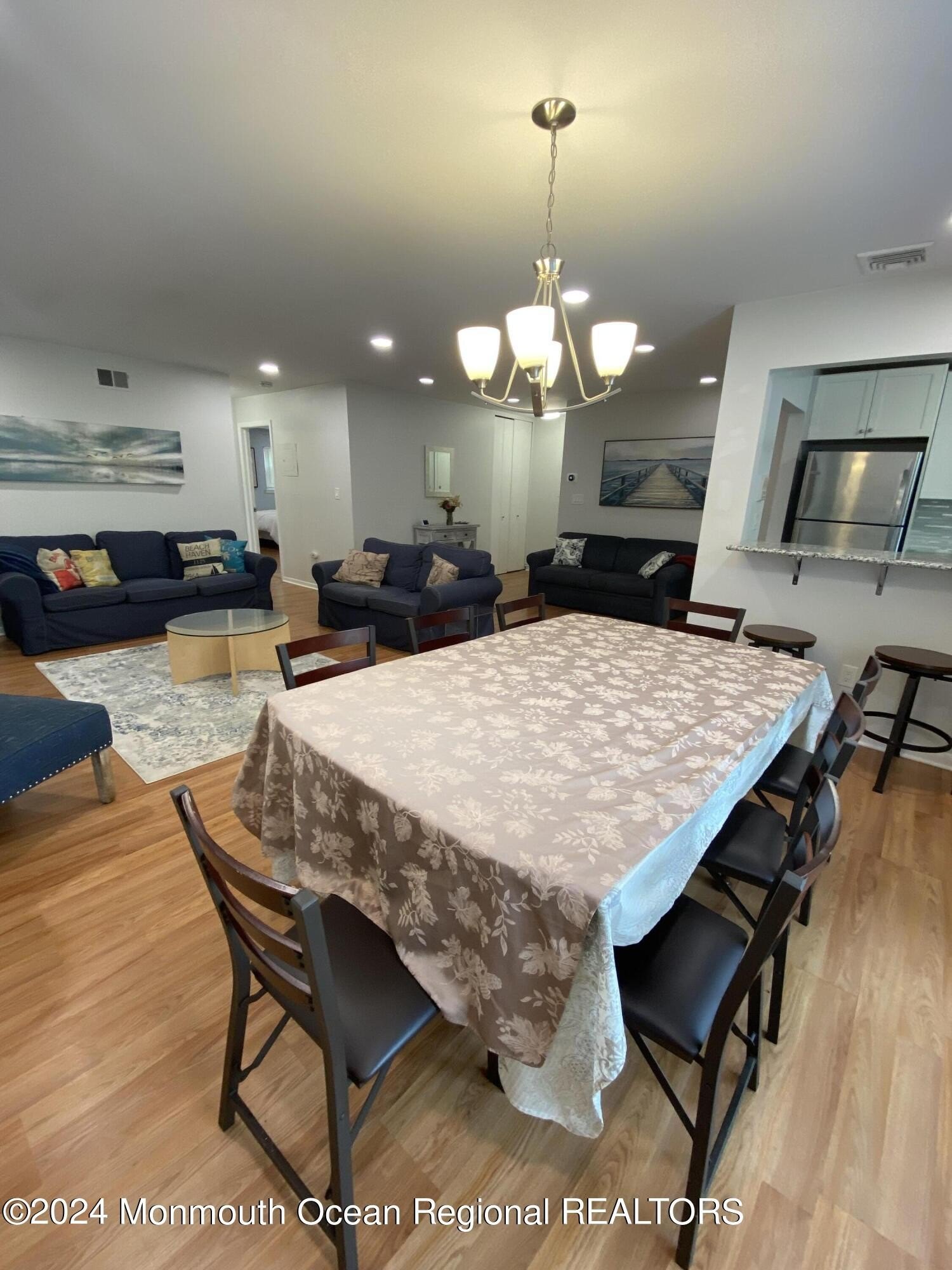 65 Cedar Ave #B11 – photo 2
