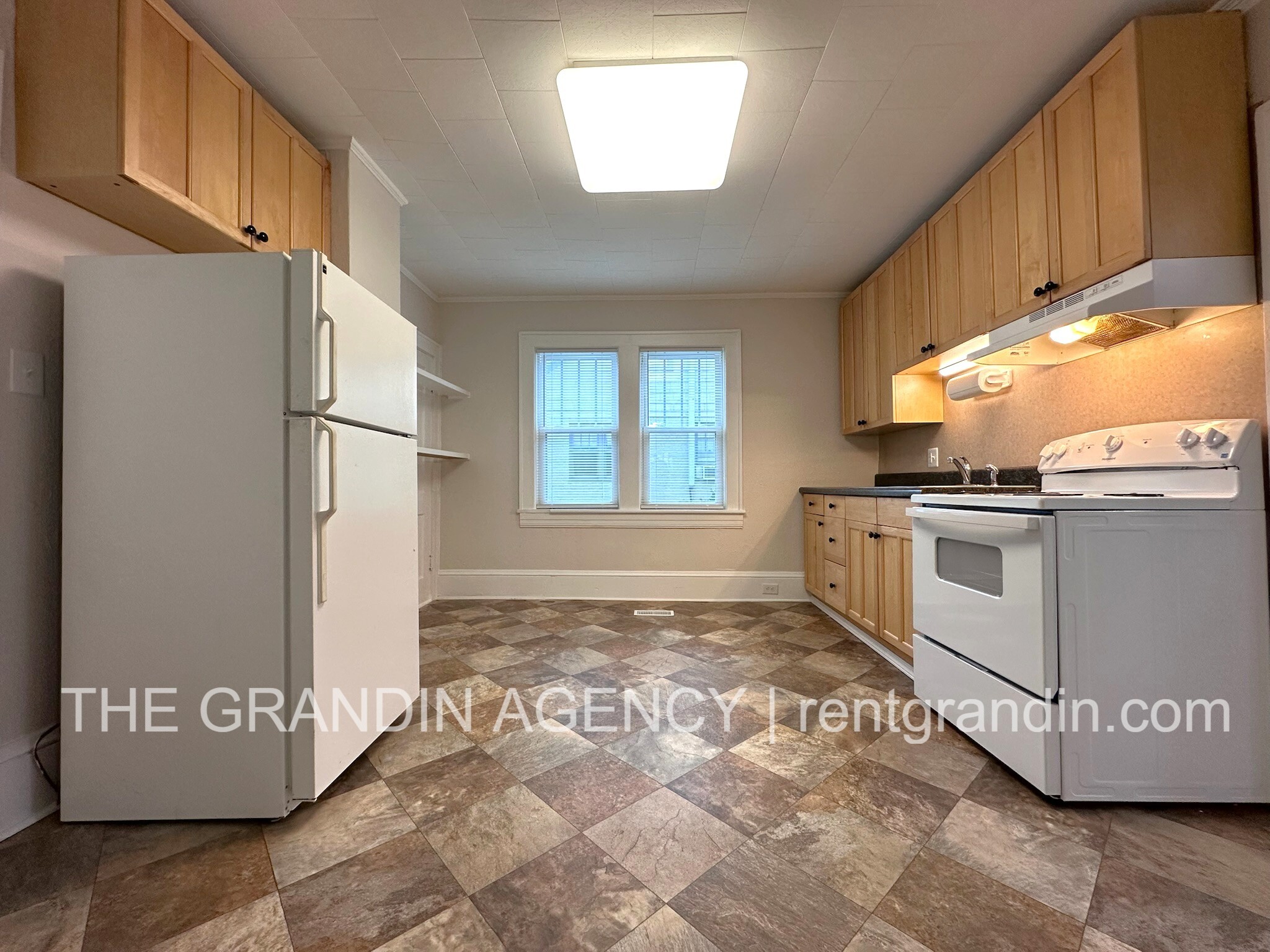 2818 Burton Ave NW unit B – photo 5