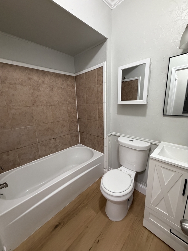2927 E 115th St – photo 5