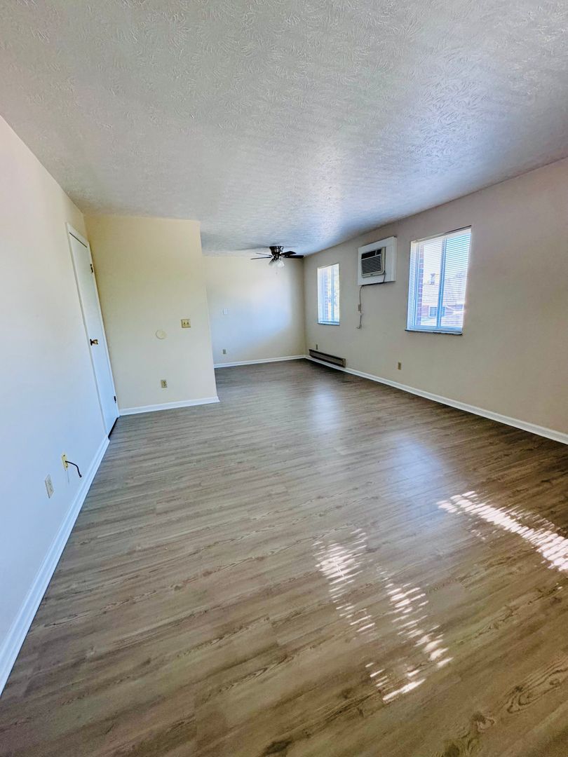 1408 Jackson Ln unit Unit 3 – photo 2