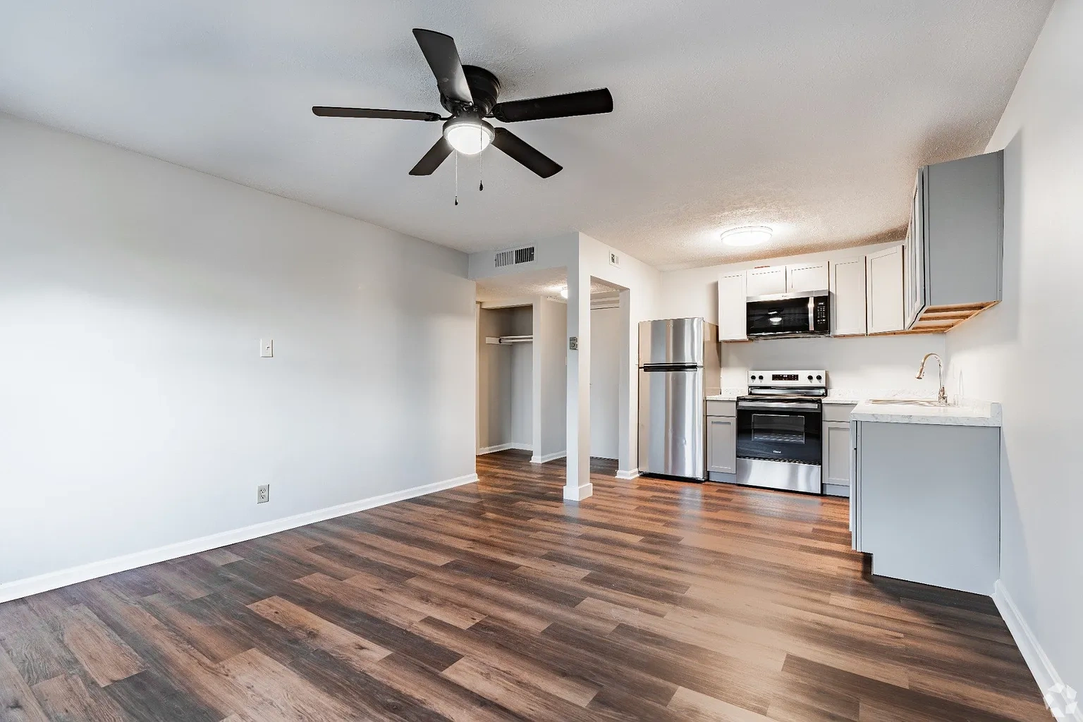 Lucia Apartments – photo 3
