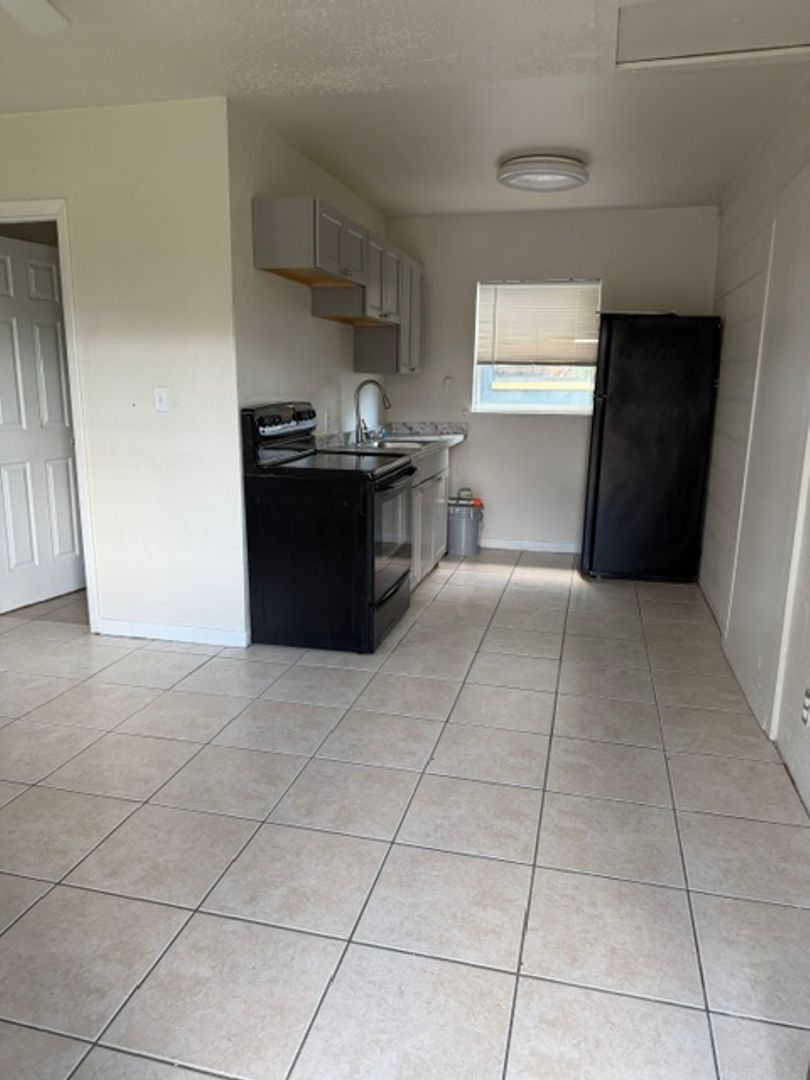 1339 28th St S unit 1339 28TH STREET S - UNIT 2 – photo 2