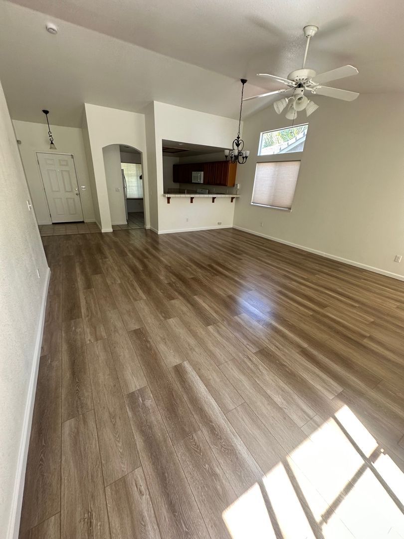4918 Hearthwood Ct – photo 3