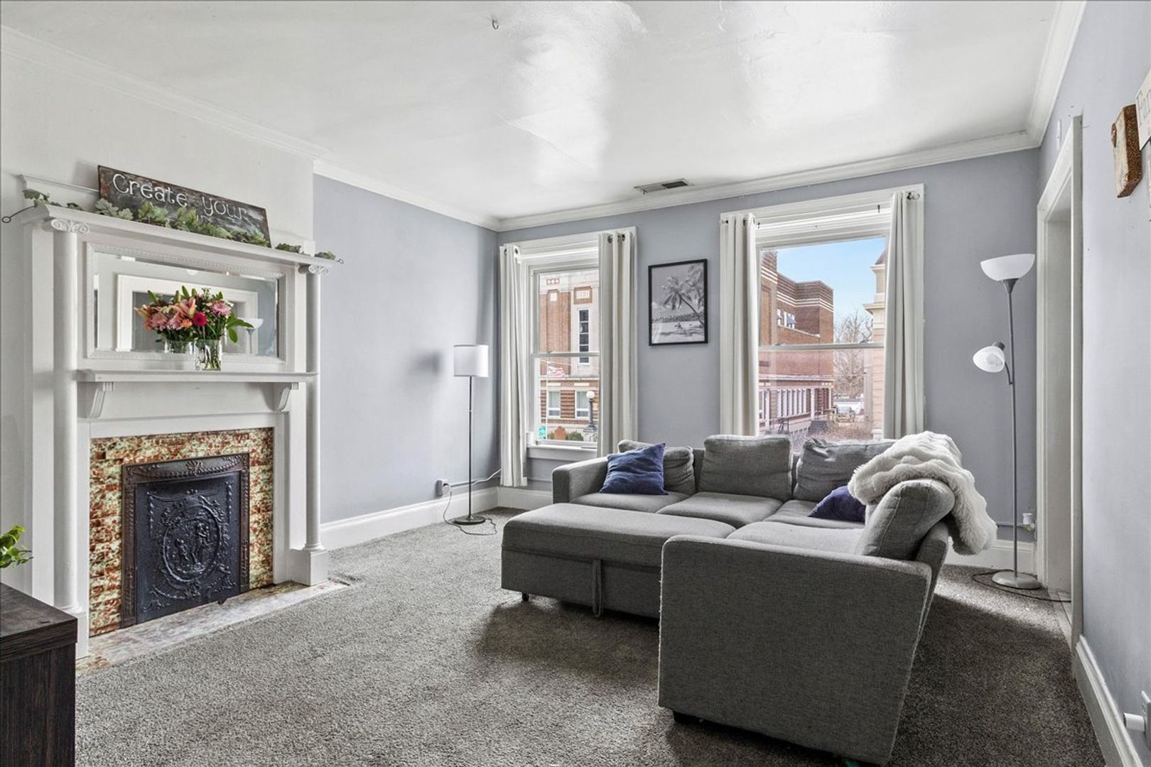 231 1/2 N Main St unit 1 – photo 1