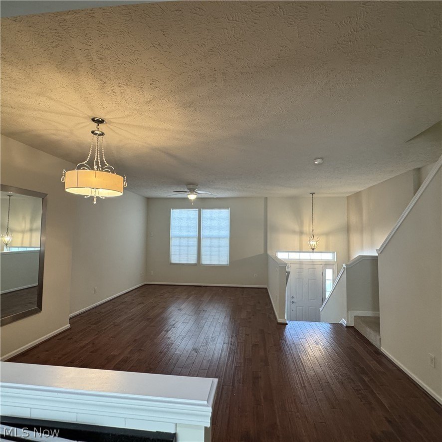 393 Caleb Dr – photo 4