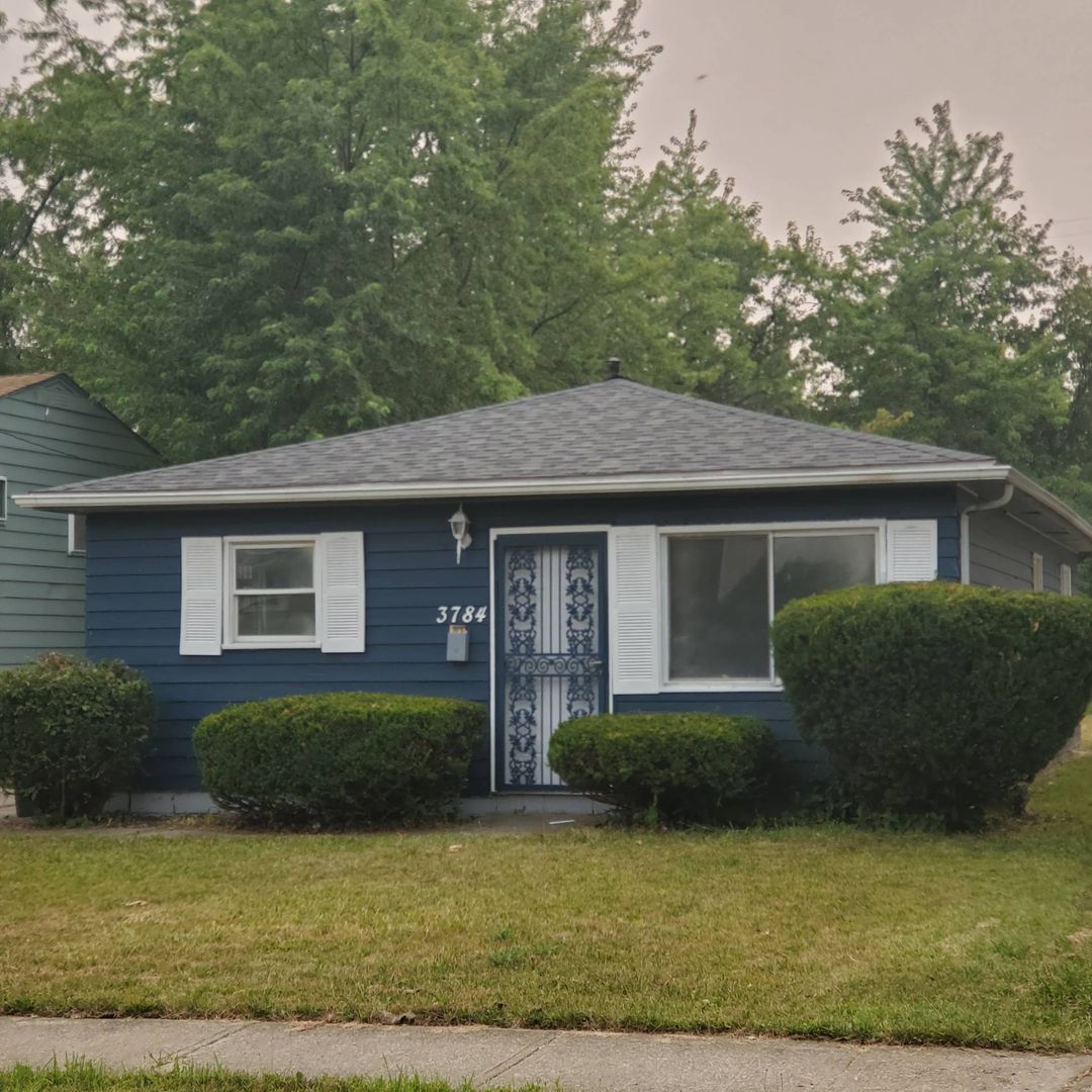 3784 E 142nd St – photo 1