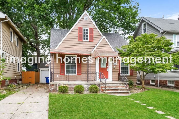 2080 Olive Ave – photo 3