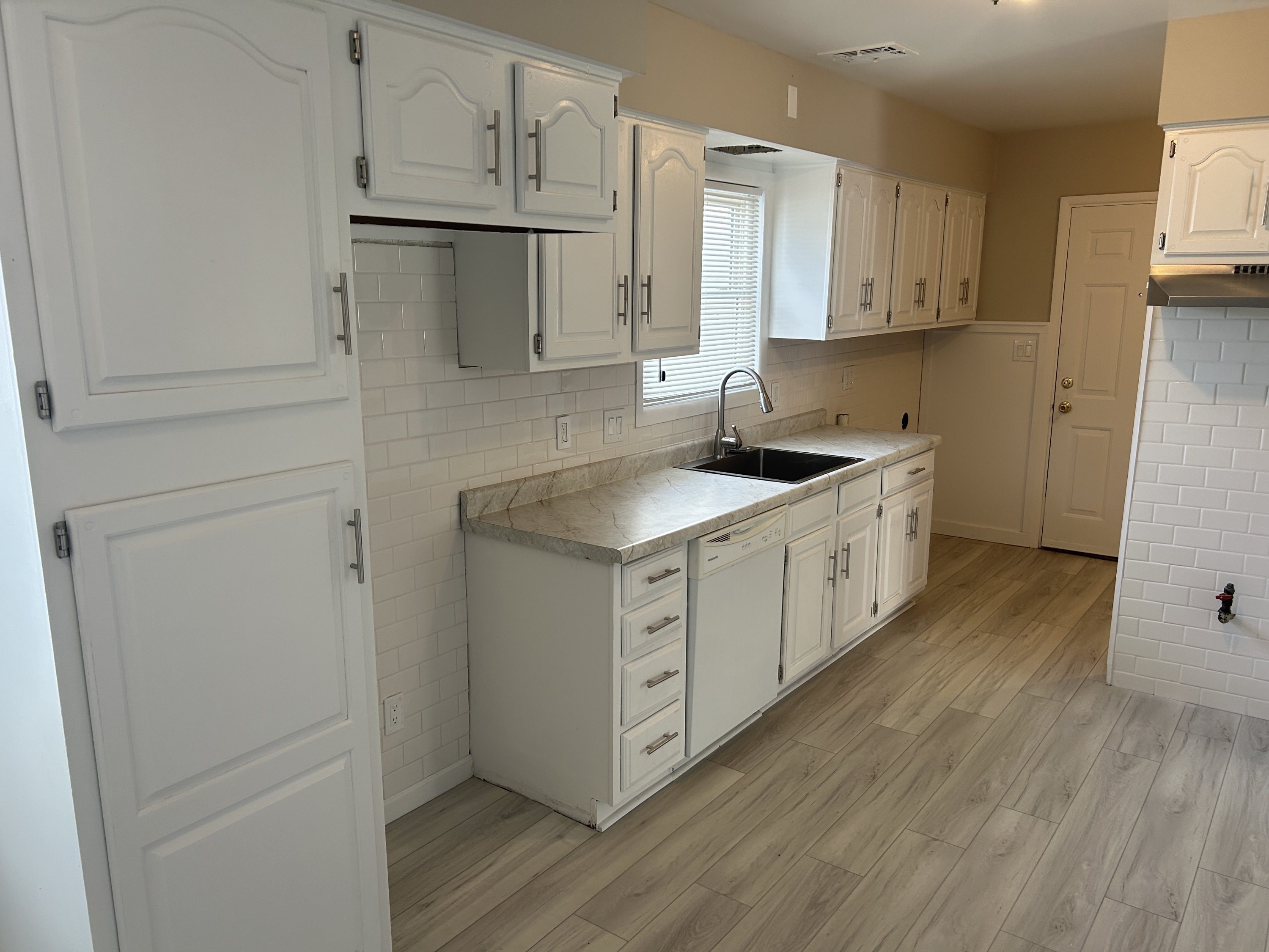 2132 McCartney Rd – photo 3