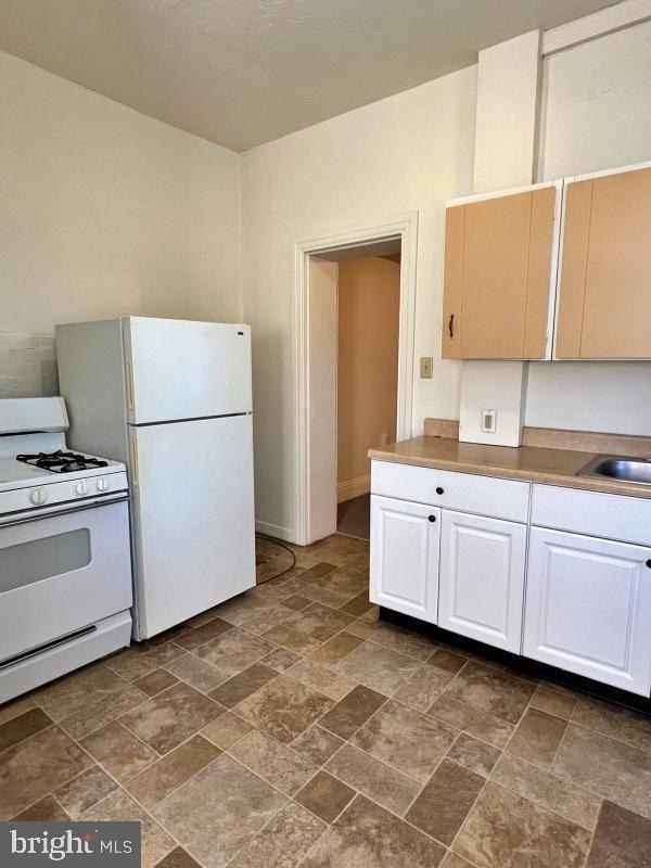 322 Roosevelt Ave #1ST – photo 3