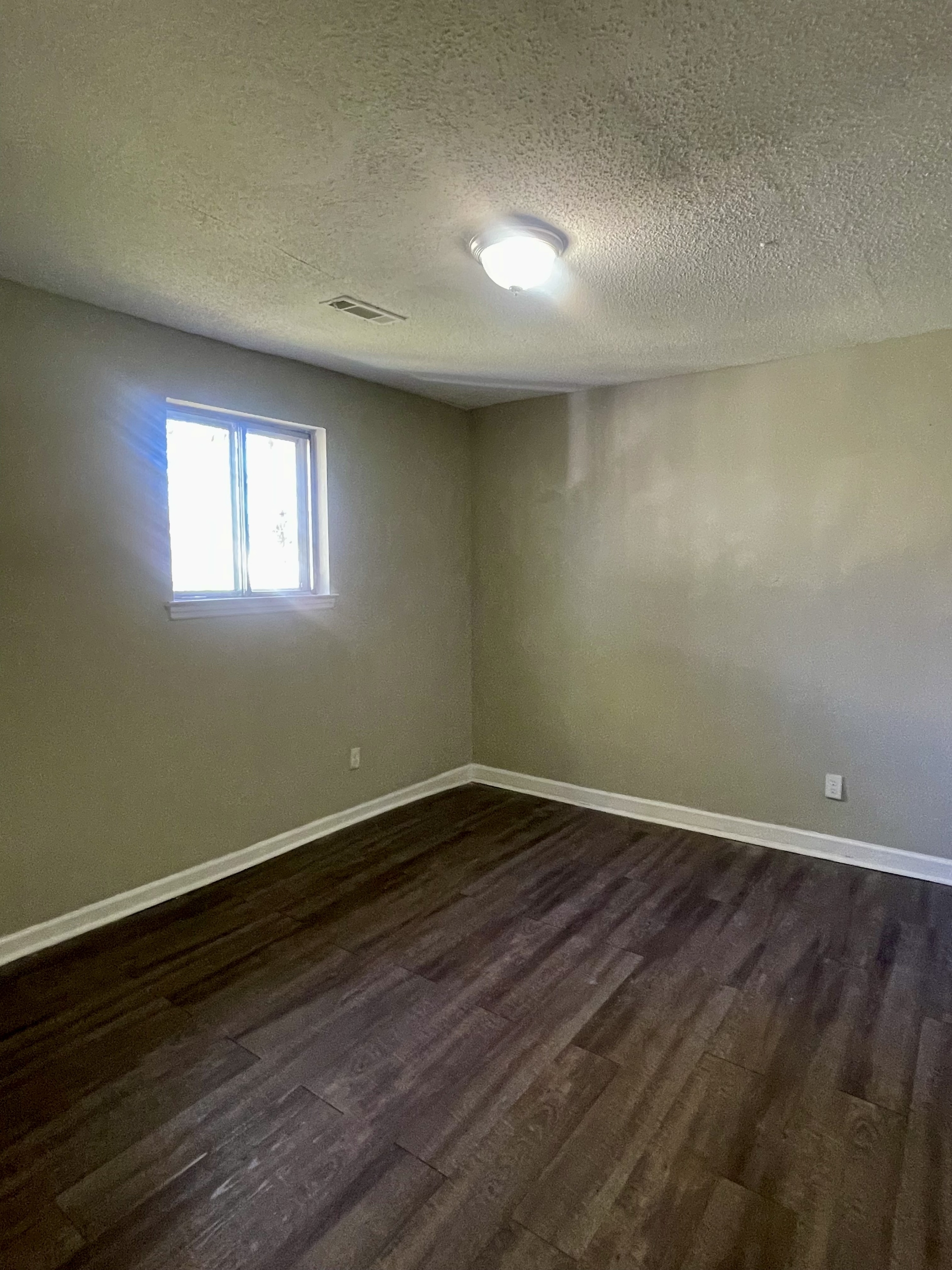1210 Sheridan Ave – photo 4