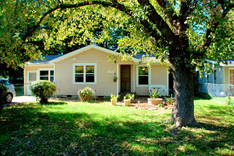 1439 S W Ave – photo 1