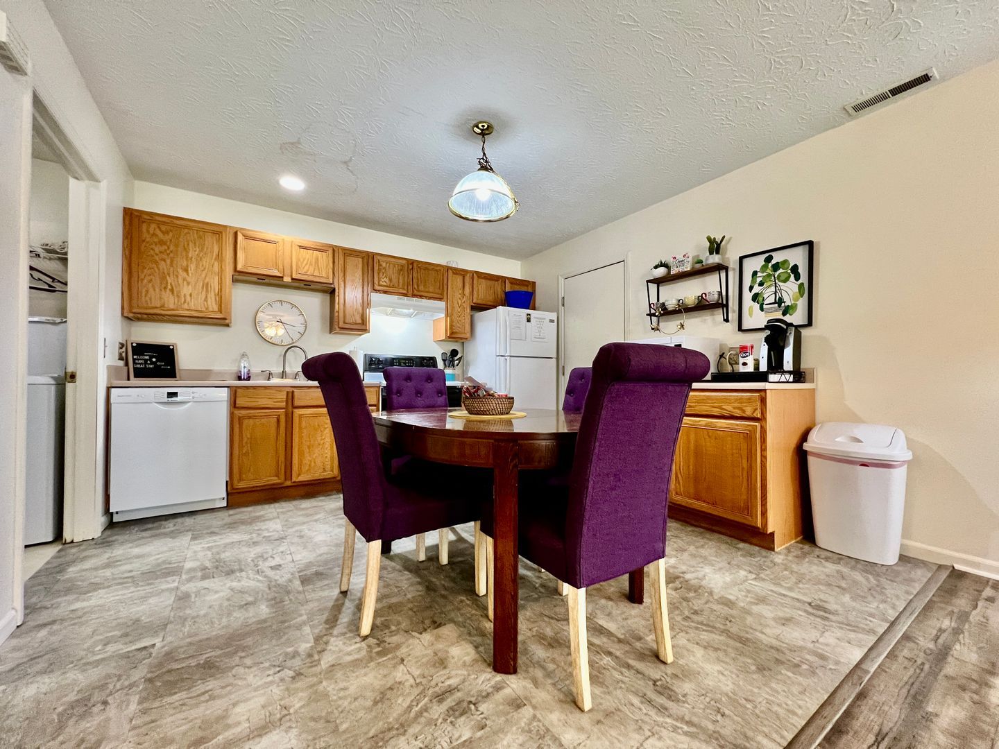 242 Overbrook Ct – photo 3