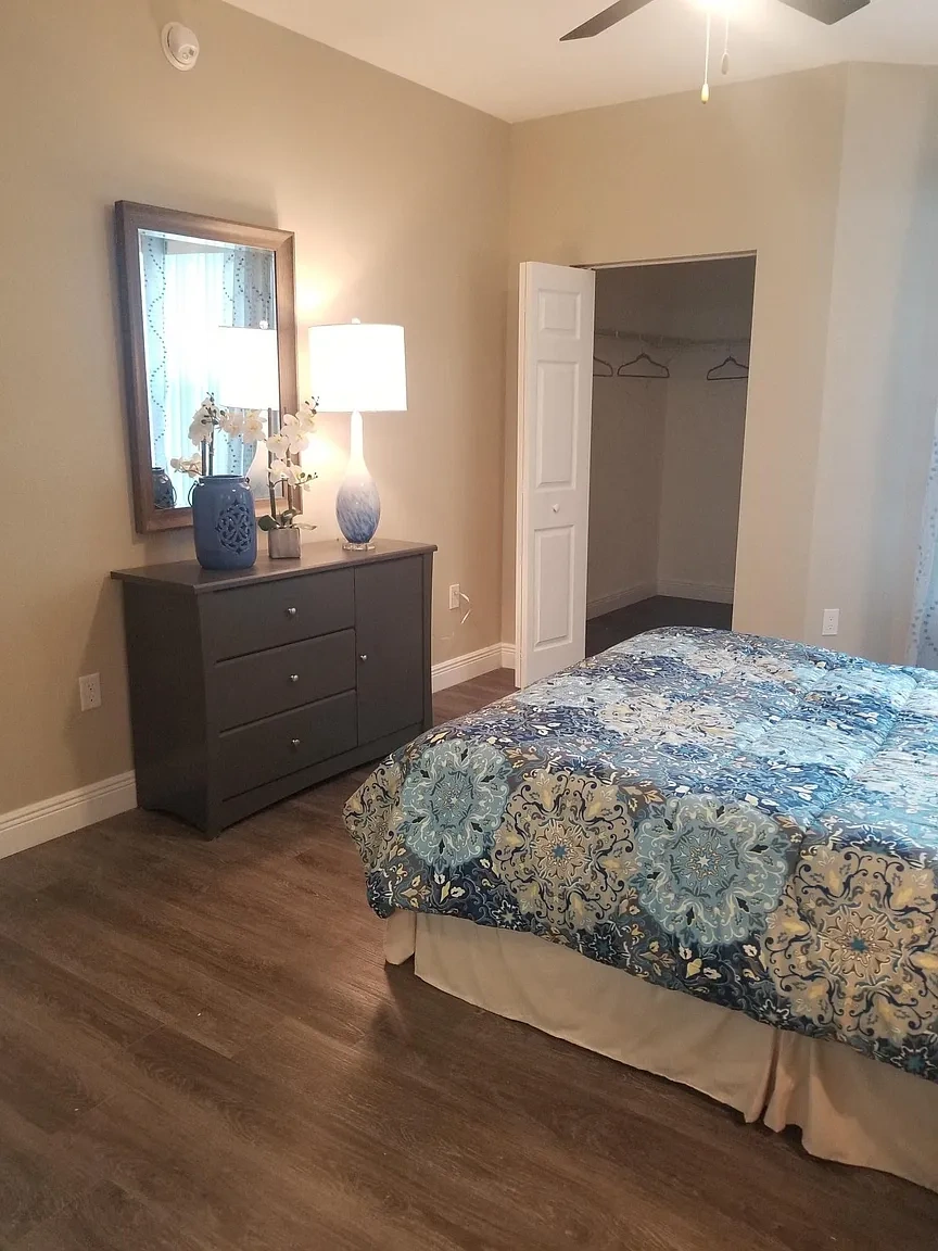 Allegro Palm Apartments – photo 5