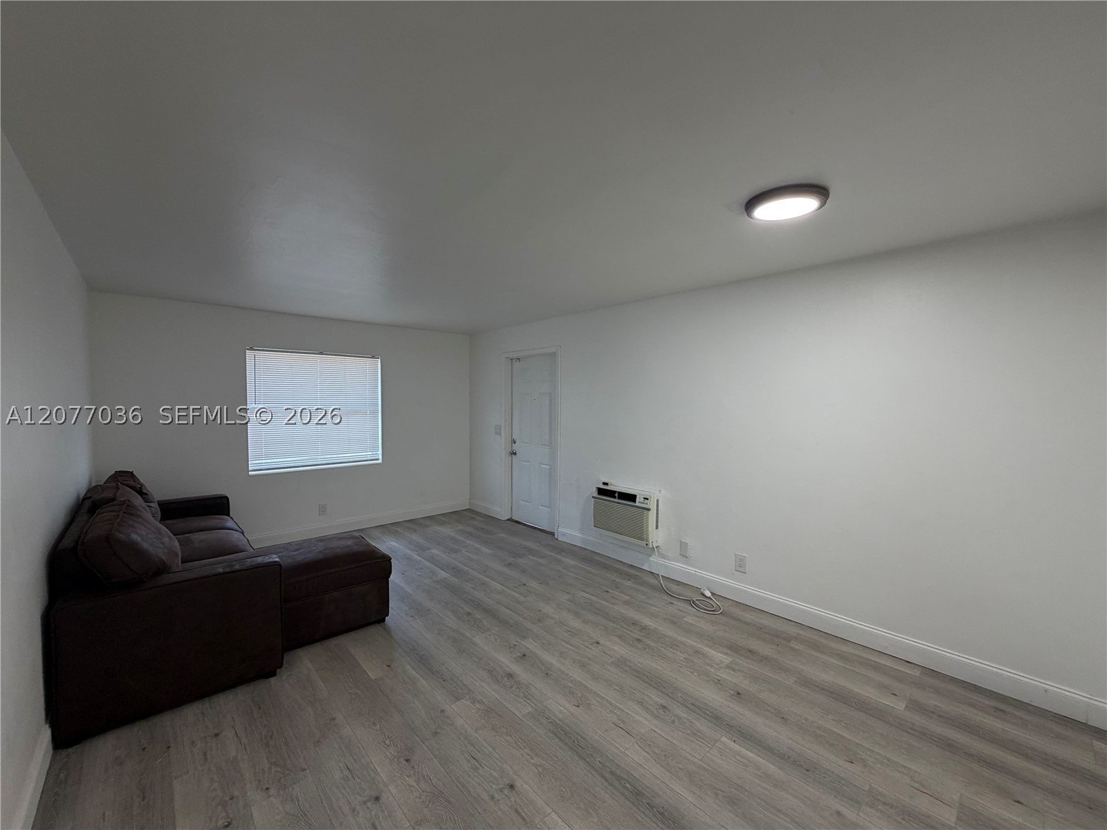 1245 W 35th St #2 – photo 2