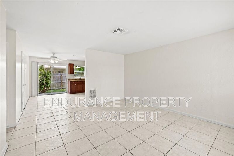 143 W 28th St – photo 3