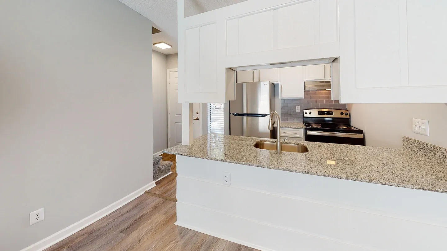 Harbor Station Townhomes – photo 2