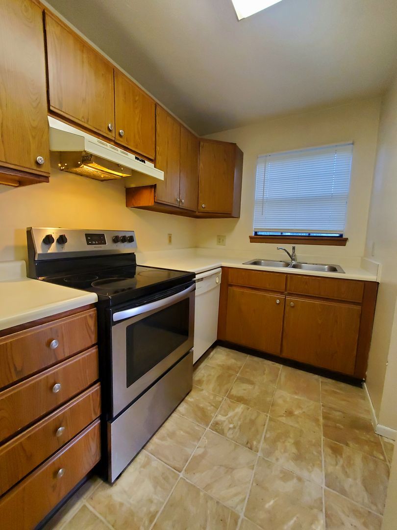 2745 Brookshire Ln – photo 2