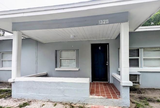 1325 E Sitka St – photo 2