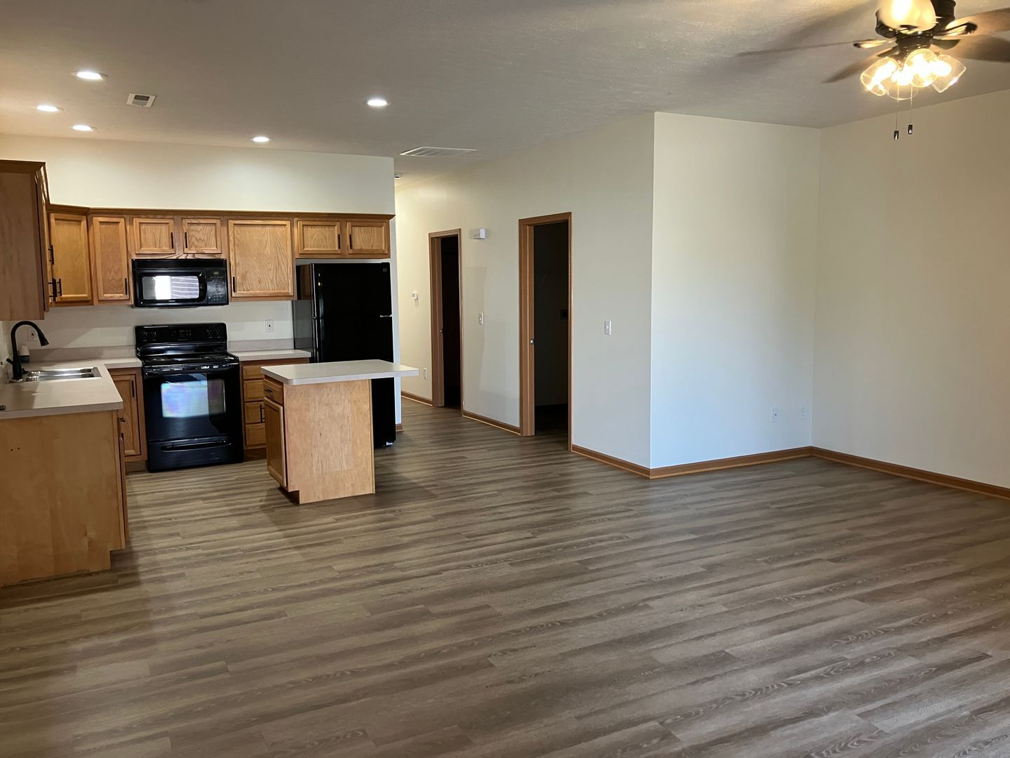 1011 Laurel Tree Ct unit 1011-C Laurel Tree Ct – photo 2