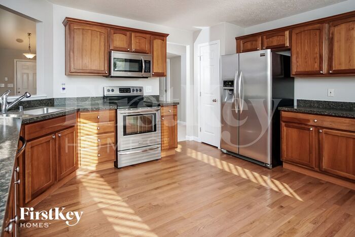 7398 Haverhill Ln – photo 4