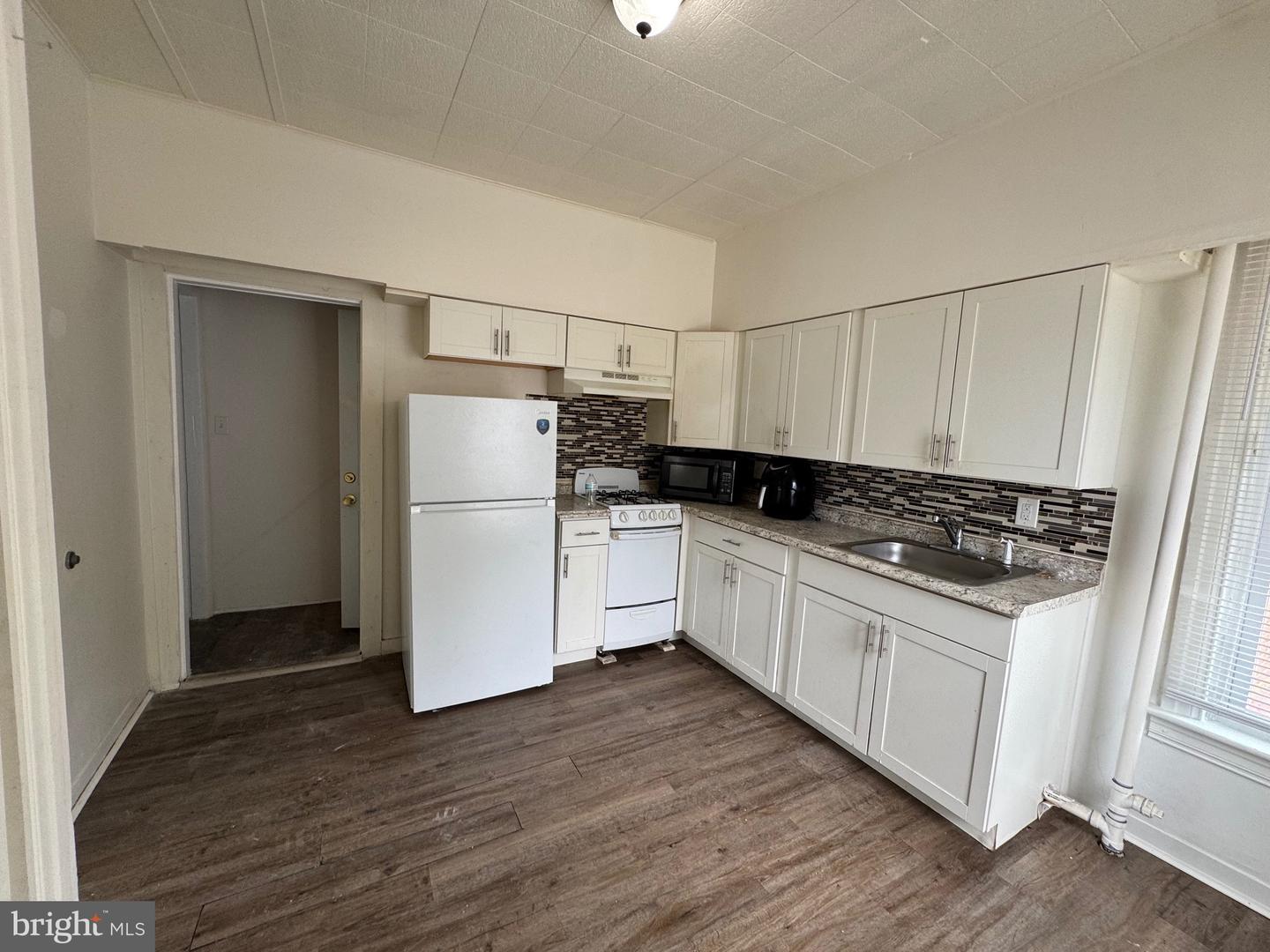 666 E Market St unit 3 – photo 1