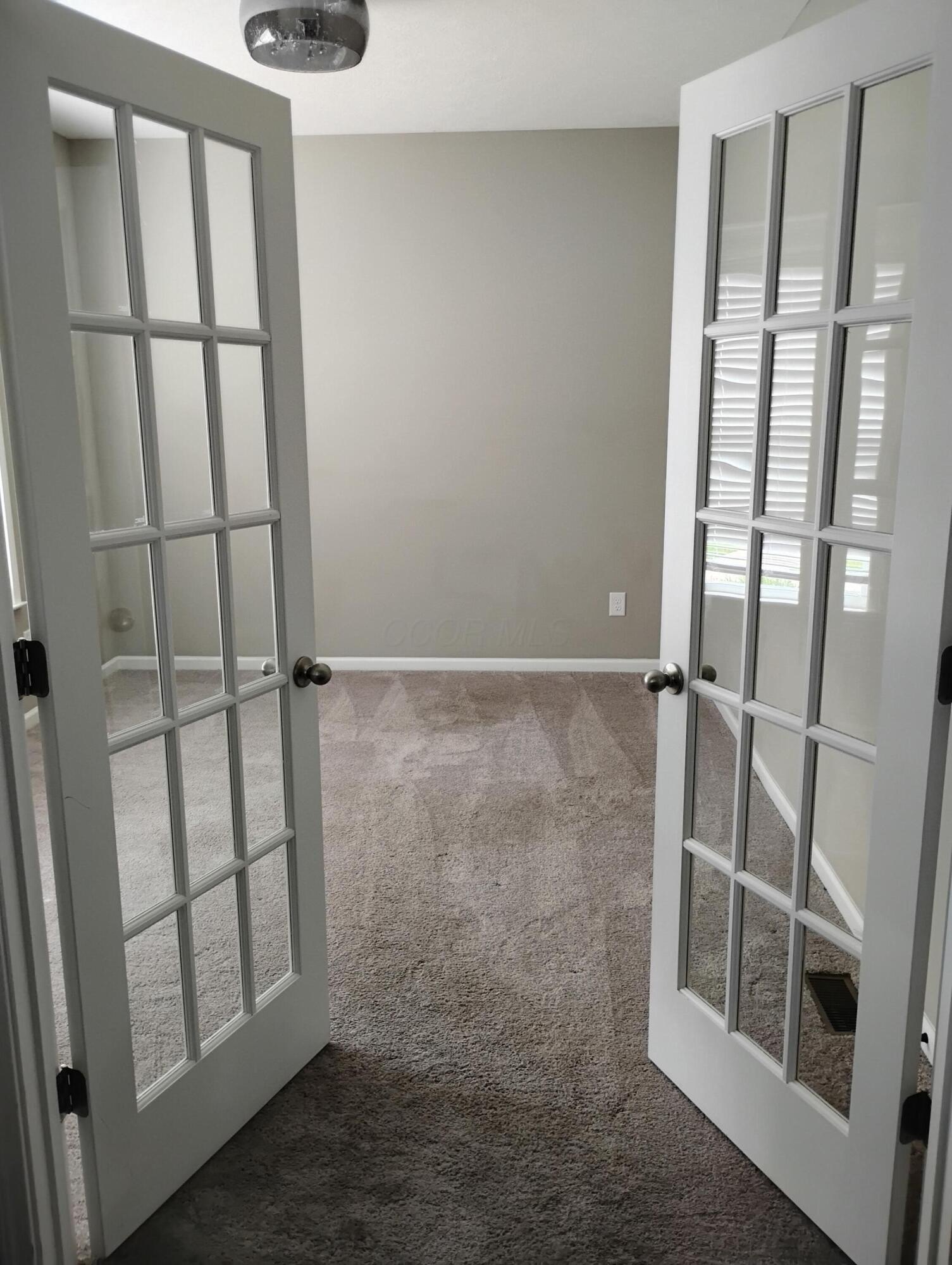 1453 Hoovler Way – photo 3