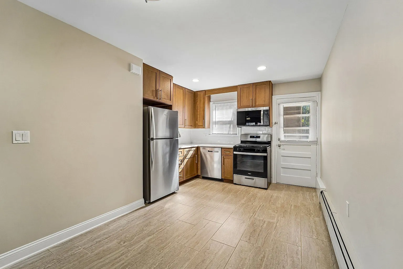 Sherwood Court Apartments – photo 3