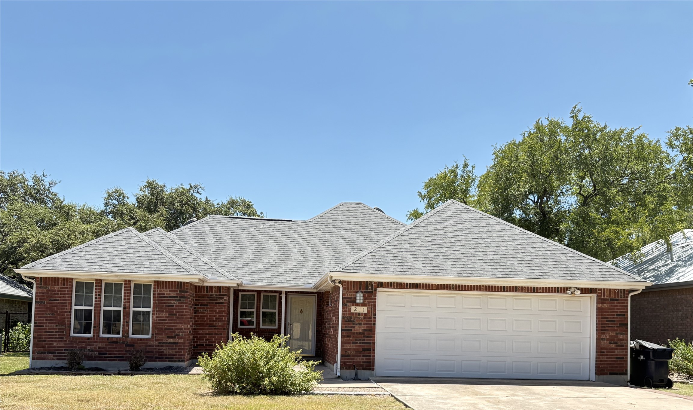 211 Fox Crossing – photo 1