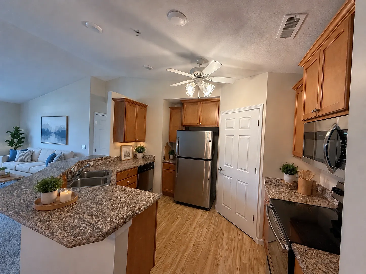 The Meadows Ranch Apartments – photo 2
