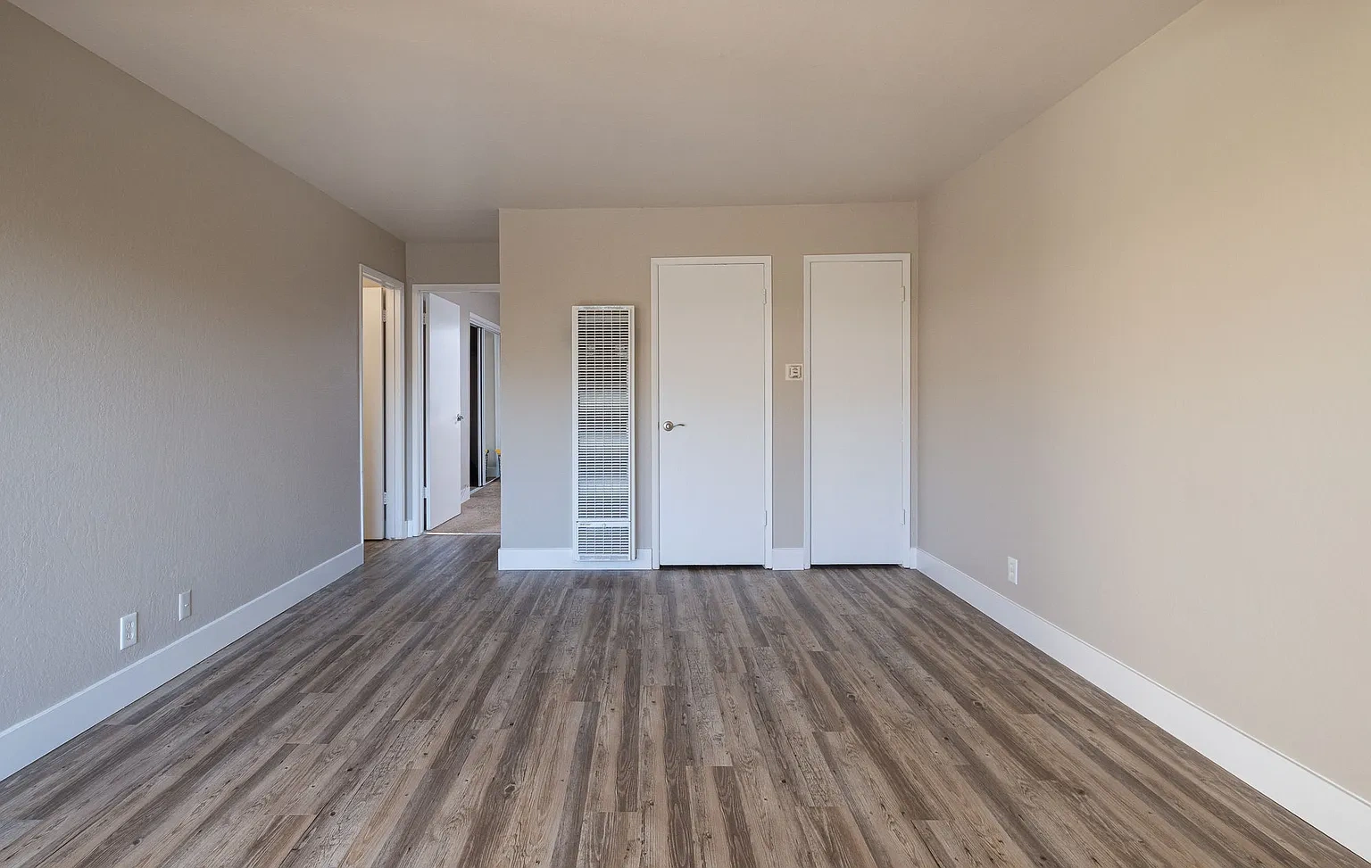 Jackson Flats – photo 1