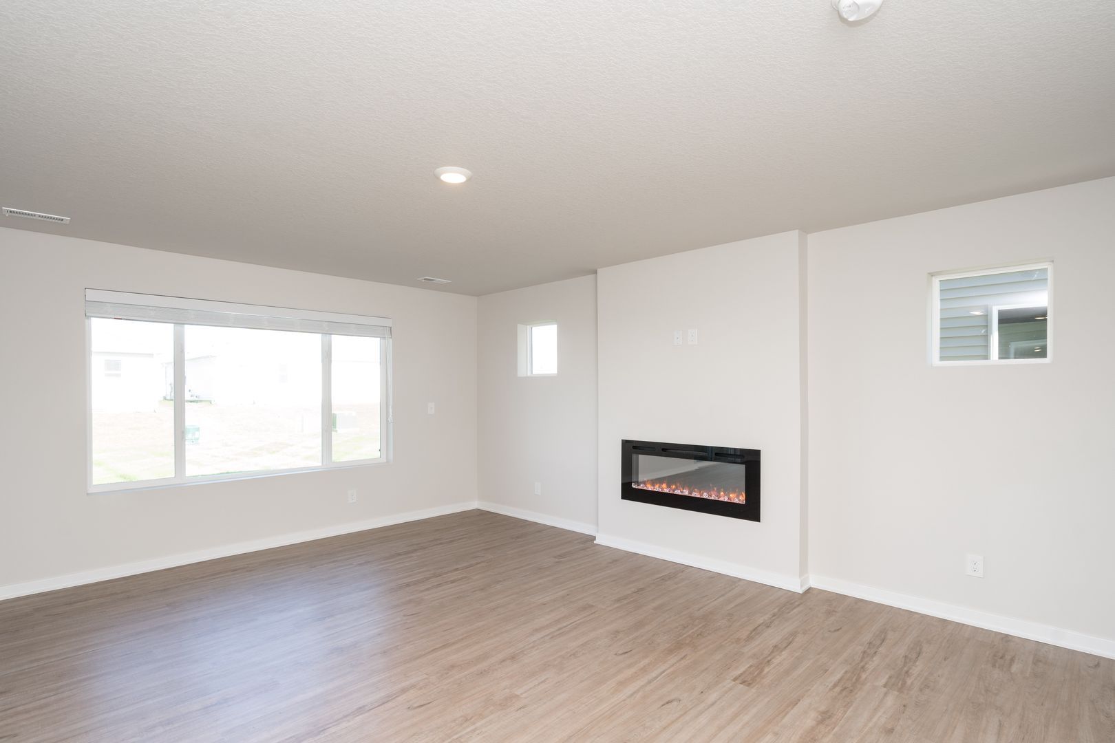 1009 35th CT SE – photo 3