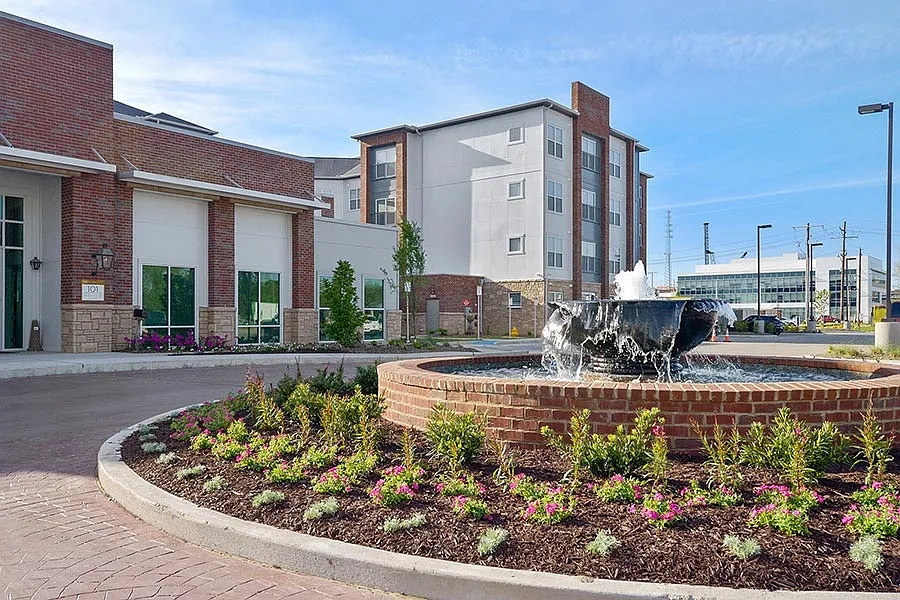 River House Apartments – photo 2