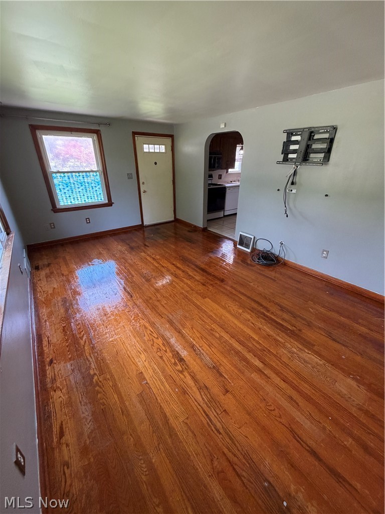 994 Lincoln Ave SE – photo 3