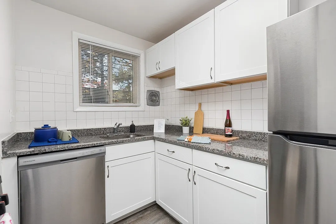 101 North Ripley Apartments – photo 3