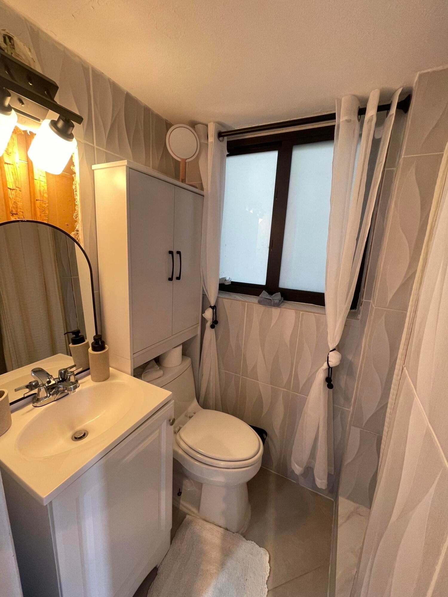 430 NE 1st Ave. unit B – photo 5